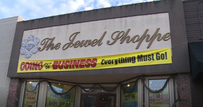 Louisville’s The Jewel Shoppe prepares to close after 50 years of business