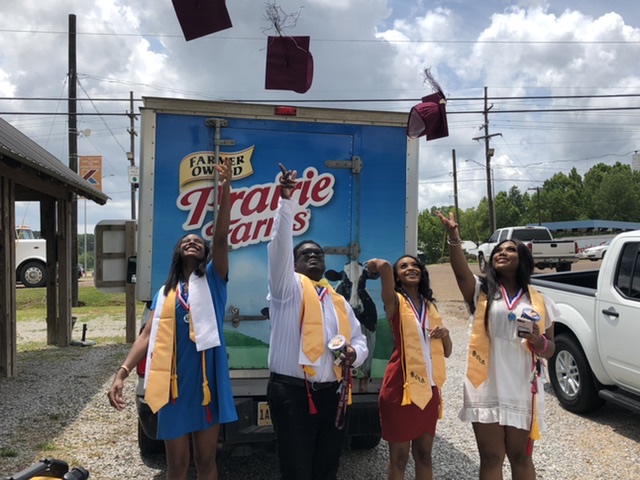 Photos: Prairie Farms passes out free ice cream to graduating seniors