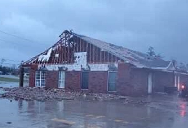 Lake Charles Damage Hits Home in Carthage