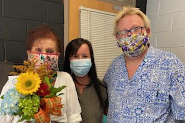 Kicks96 And MG & Company Spread Some Kindness At Philadelphia Elementary