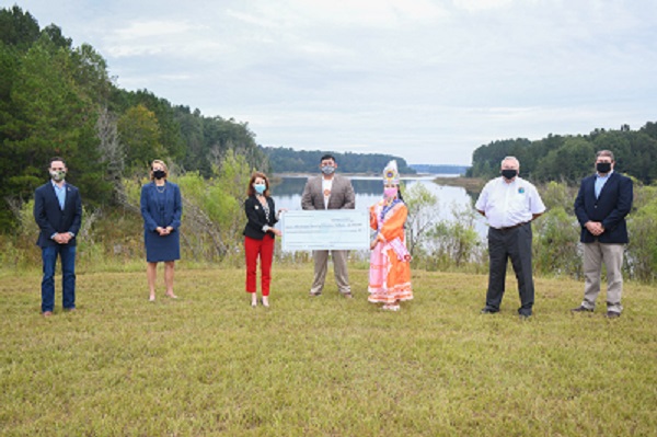 EPA Presents $200,000 to Tribal Environmental Protection Program