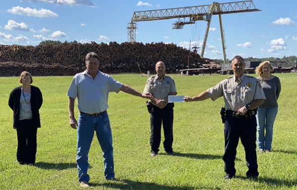 Neshoba County Sheriff’s Office Receives $13,650 Grant from Weyerhaeuser Giving Fund