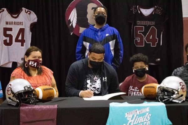 Trevell Vivians of Choctaw Central Signs with Hinds Community College For Football