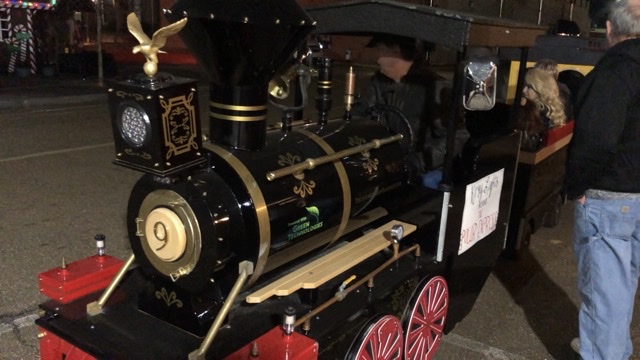 Video: Kosciusko Polar Express train rides a holiday hit