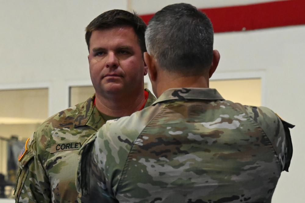 Mississippi Soldier Wounded In Africa Receives Purple Heart