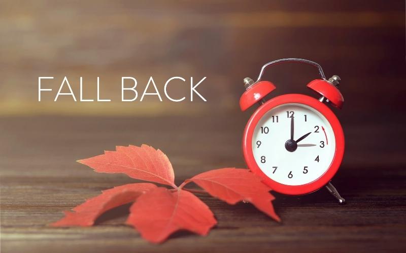 Daylight Savings Time Ends fall back this weekend