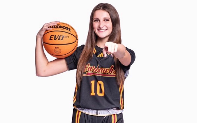 Former Leake Academy Rebellette commits to division 1 school