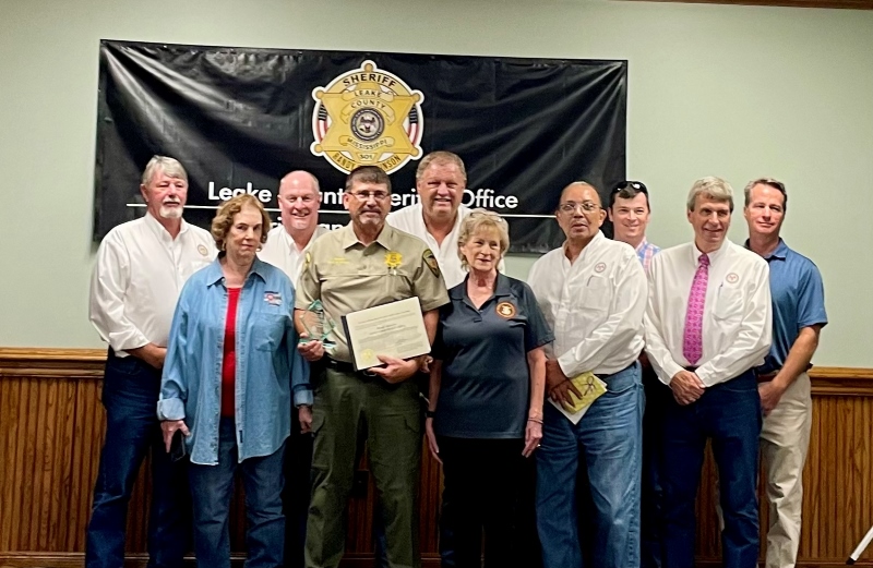 Photo Gallery Leake County Sheriff Awarded "Top Cop" by Central MS