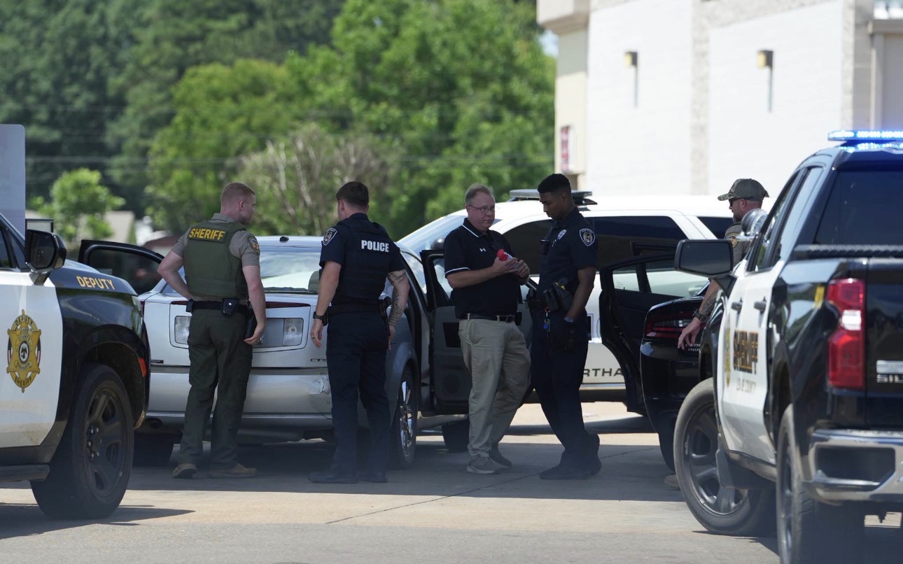 Thieves Stopped with Hundreds of Dollars Worth of Merchandise in Carthage