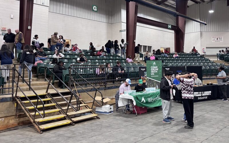 Neshoba County Manufacturing & Career Expo 12 Neshoba County Manufacturing & Career Expo 12