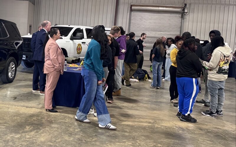 Neshoba County Manufacturing & Career Expo 23 Neshoba County Manufacturing & Career Expo 23